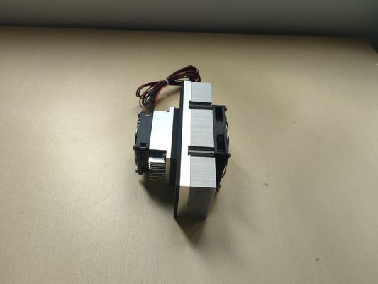 Koelvermogen 10W Air to air thermo-elektrische koeler assemblage ATA010-05